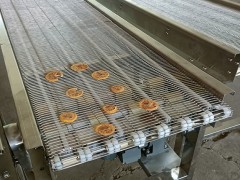 滚珠网带输送机适用于低噪音行业