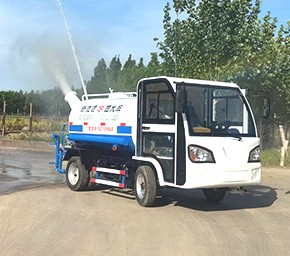 电动洒水车